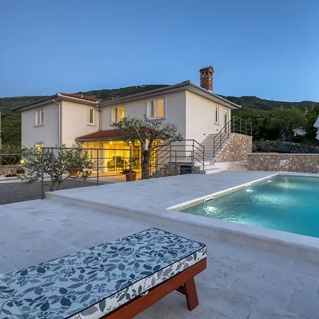 Villa Prisunac Villa